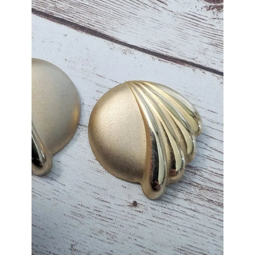Vintage Clip On Earrings - Gold Tone Fancy Design - Short Clips